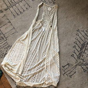 Long lace sleeveless boho summer vest